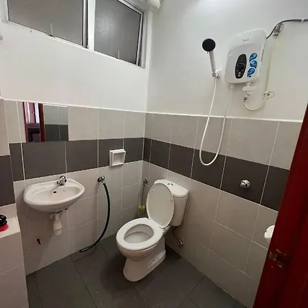 Homestay Kuala Terengganu Affan02 Dekat Pantai Batu Buruk Exterior photo